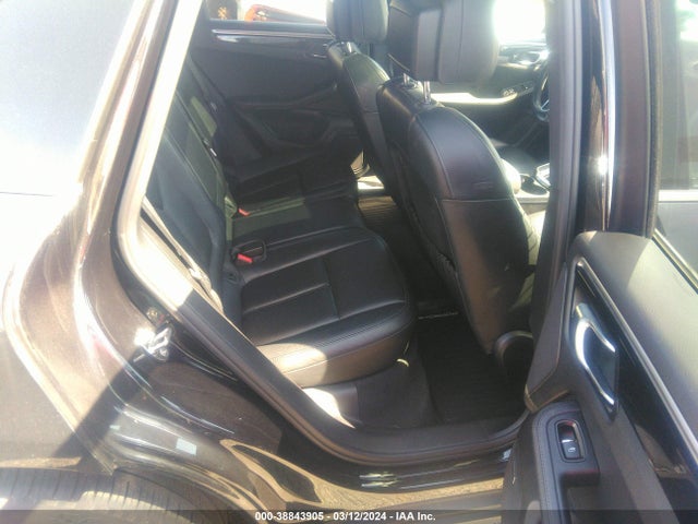 2018 PORSCHE MACAN WP1AA2A51JLB10772 Photo 7