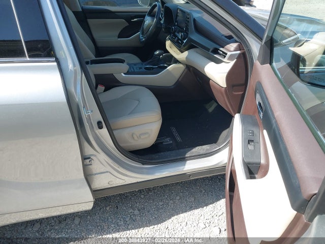Toyota Highlander Xle 2020 5TDGZRAH0LS024295 Image 5