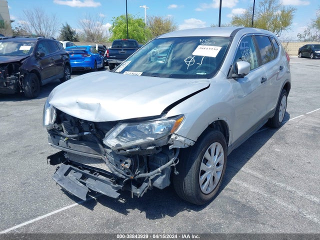 Nissan ROGUE S 2017 KNMAT2MTXHP585135 Image 2