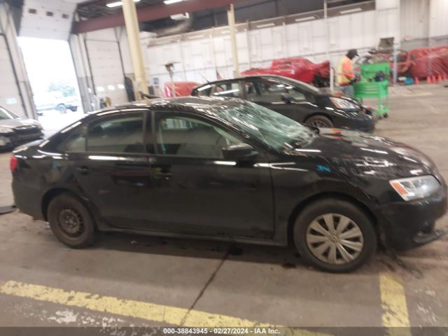 3VW2K7AJ3EM393030 Volkswagen Jetta 2.0l S
