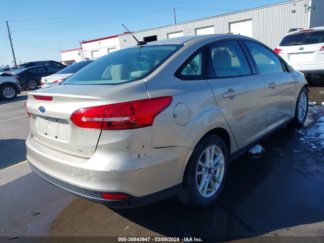 Ford FOCUS SE 2018 1FADP3F24JL313470 Image 4