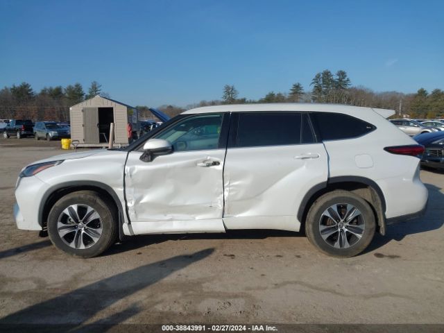 5TDHZRBH9NS166926 Toyota Highlander Xle