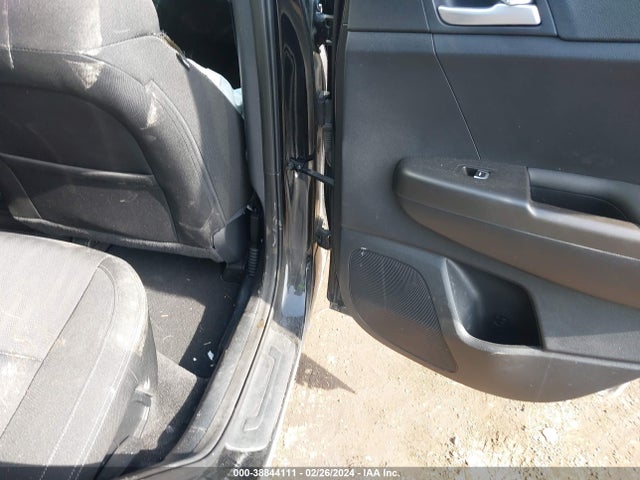 KIA Sportage Lx 2020 KNDPMCAC8L7742574 Image 8