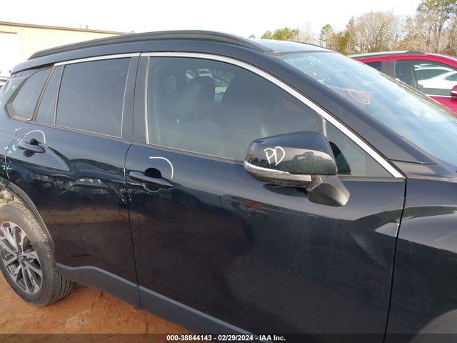 Toyota Corolla Cross Xle 2023 7MUDAAAG2PV044076 Image 14