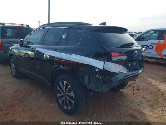 Toyota Corolla Cross Xle 2023 7MUDAAAG2PV044076 Image 3