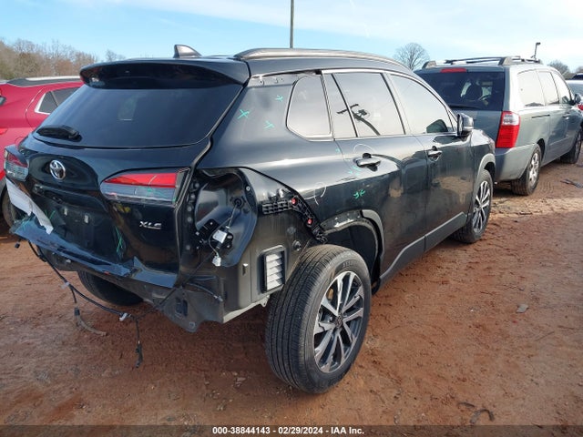 Toyota Corolla Cross Xle 2023 7MUDAAAG2PV044076 Image 4