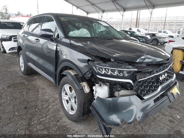 KIA SORENTO LX 2022 5XYRGDLC7NG123585 Image 1