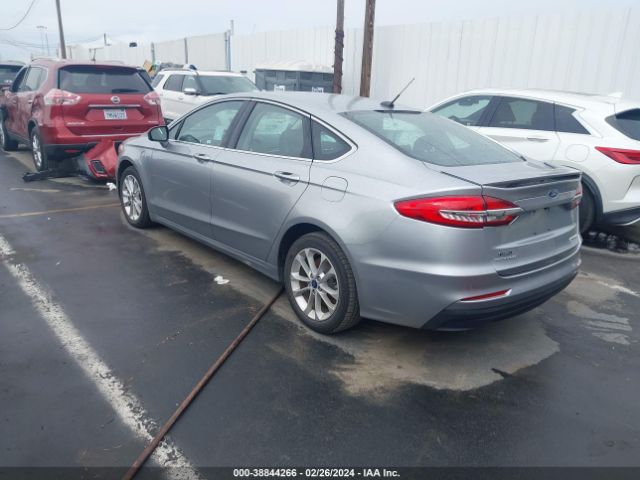 2020 FORD FUSION 3FA6P0SU8LR113999 Photo 2