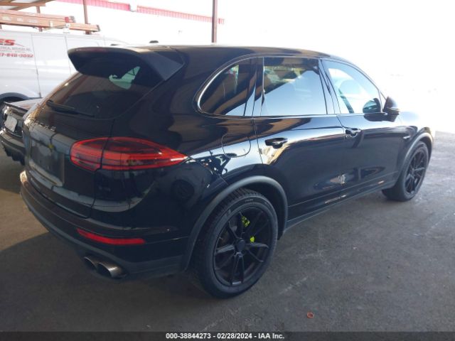 WP1AE2A26FLA52921 Porsche Cayenne E-hybrid S