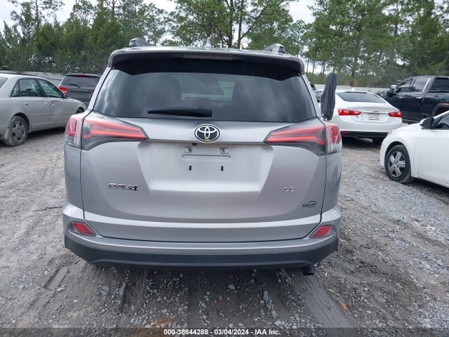 Toyota RAV4 LE 2017 2T3ZFREV9HW326675 Image 16