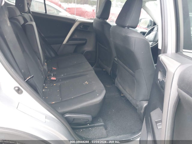 Toyota RAV4 LE 2017 2T3ZFREV9HW326675 Image 8