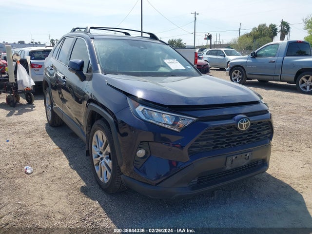 Toyota Rav4 Xle Premium 2021 JTMC1RFV2MD523309 Image 1