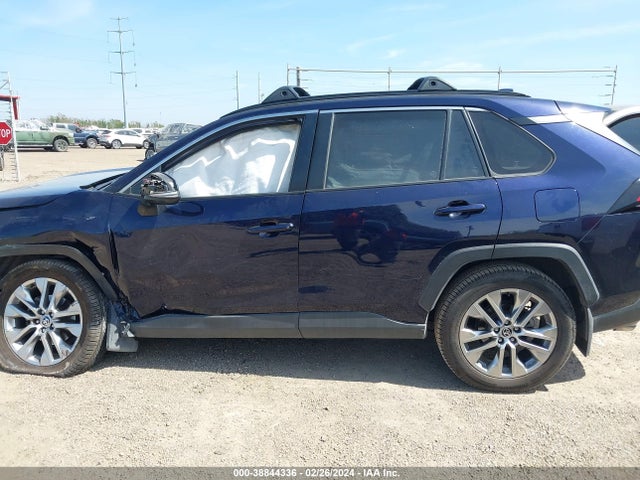 Toyota Rav4 Xle Premium 2021 JTMC1RFV2MD523309 Image 14