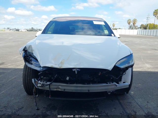 2024 TESLA MODEL X 7SAXCBE55RF438648 Photo 5