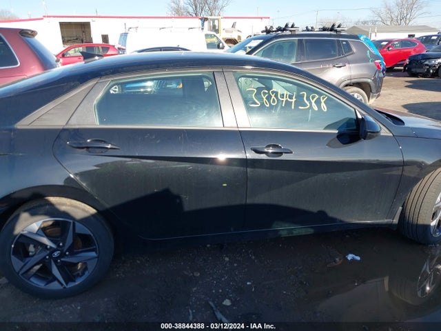 Hyundai ELANTRA SEL 2023 5NPLS4AG0PH092461 Image 13
