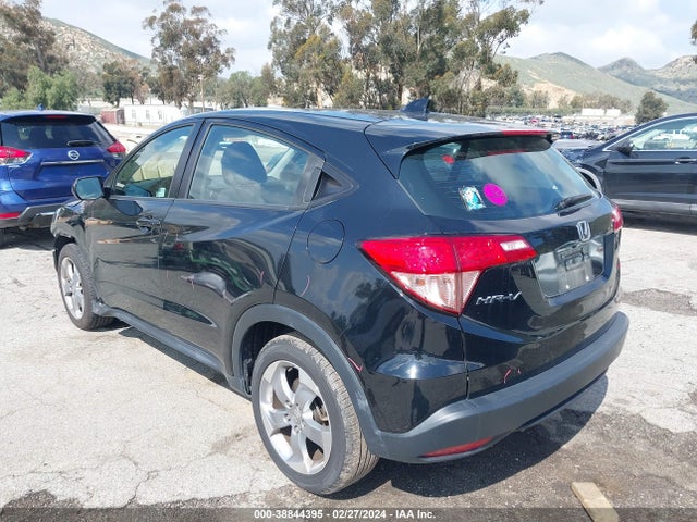 Honda HR-V LX 2018 3CZRU5H38JM720162 Image 3