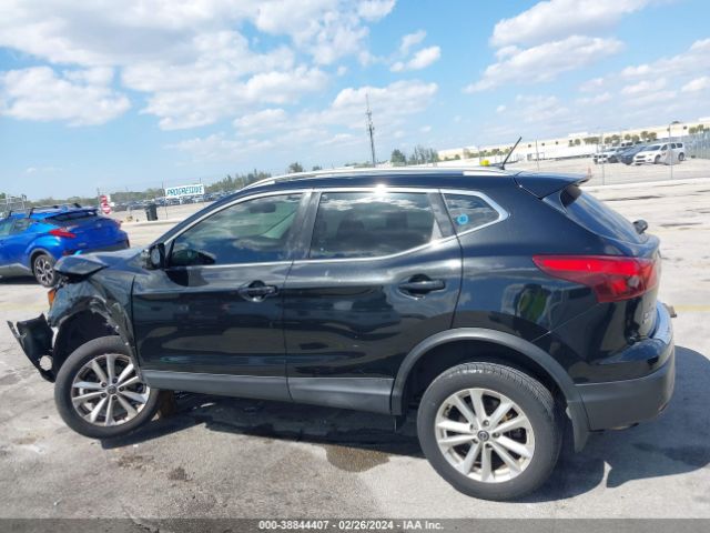 JN1BJ1CP7KW243957 Nissan Rogue Sport Sv