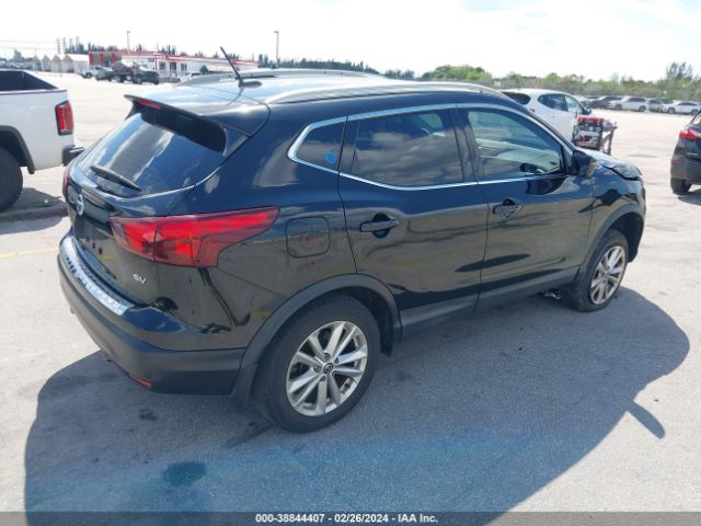 JN1BJ1CP7KW243957 Nissan Rogue Sport Sv