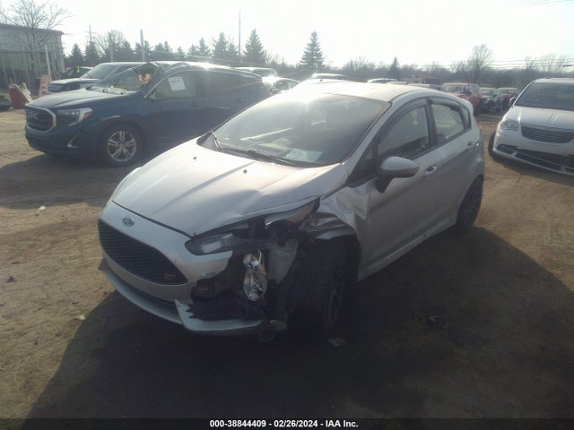 Ford FIESTA ST 2015 3FADP4GX1FM166966 Image 2