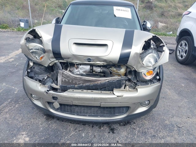 2009 MINI COOPER S WMWMF73539TW85670 Photo 5