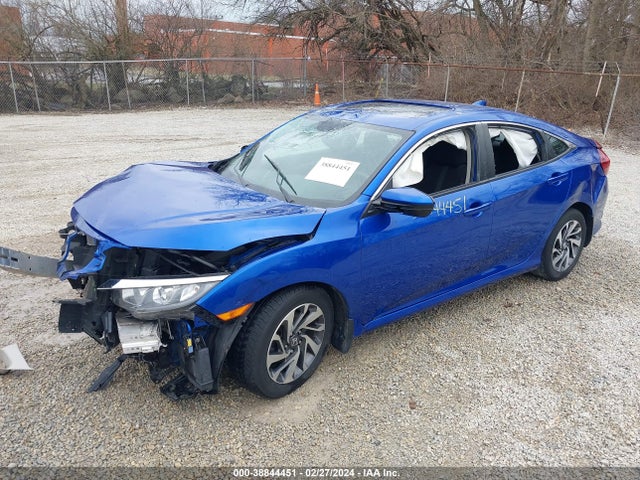 Honda CIVIC EX 2018 19XFC2F70JE016158 Image 2