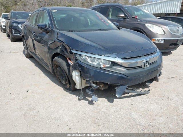 Honda Civic Lx 2018 19XFC2F50JE042967 zdjęcie główne