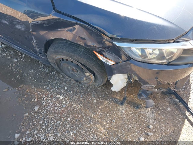 Honda Civic Lx 2018 19XFC2F50JE042967 Image 18