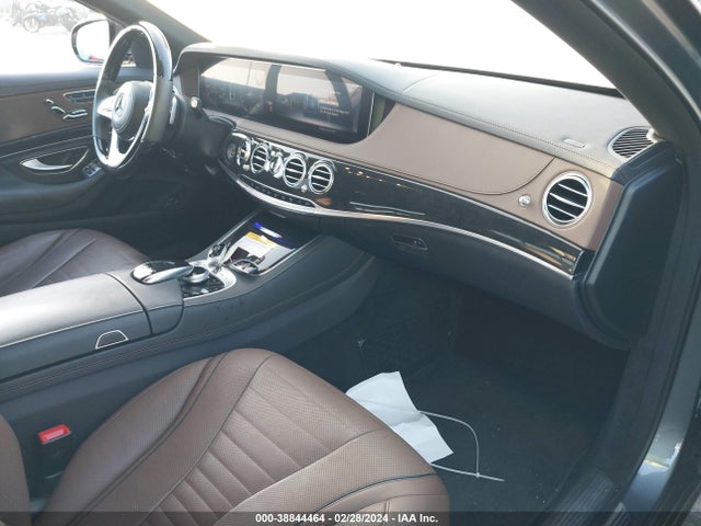 Mercedes-Benz S 560 2019 WDDUG8DB2KA494937 Image 5