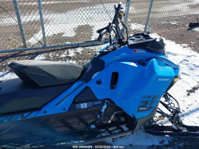 2020 SKIDOO SUMMIT SP 850R E-TEC 2BPSCFLK5LV000352 Photo 4