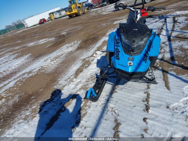 2020 SKIDOO SUMMIT SP 850R E-TEC 2BPSCFLK5LV000352 Photo 5