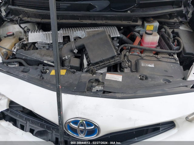 Toyota Prius V Four 2015 JTDZN3EU7FJ029634 Image 10