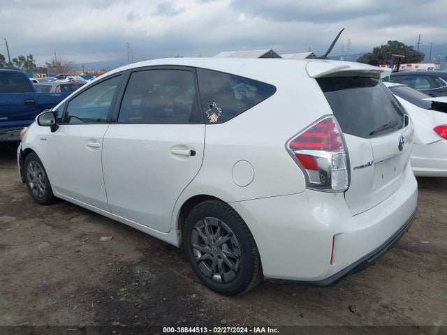 Toyota Prius V Four 2015 JTDZN3EU7FJ029634 Image 3