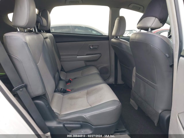 Toyota Prius V Four 2015 JTDZN3EU7FJ029634 Image 8