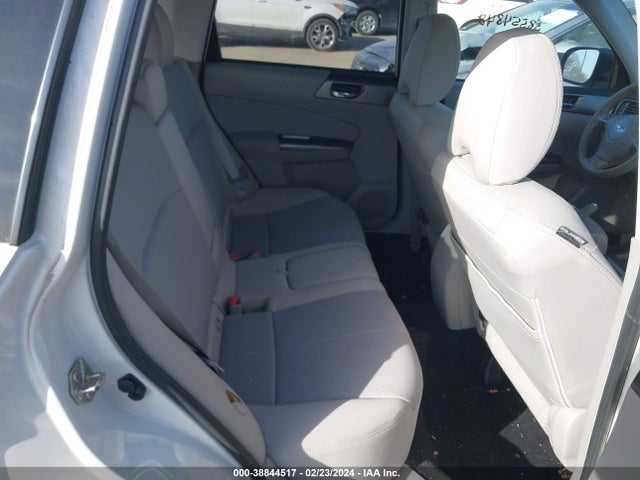 38844517 :رقم المزاد ، JF2SHADC2DH425725 vin ، 2013 Subaru Forester 2.5x Premium مزاد بيع