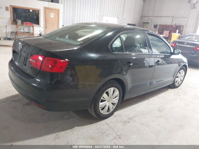 2012 VOLKSWAGEN JETTA 2.0L S VIN: 3VW2K7AJ4CM382423