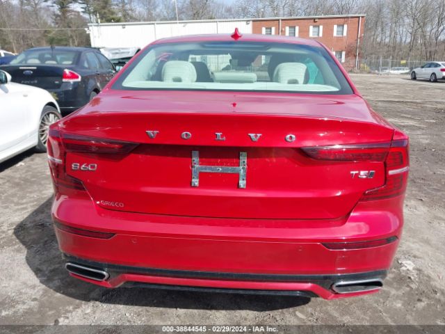 7JR102TZ4MG109313 Volvo S60 T5 Momentum