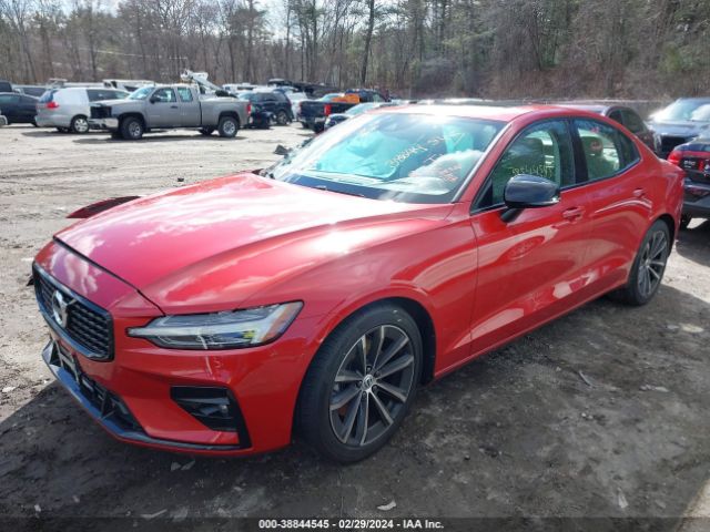 7JR102TZ4MG109313 Volvo S60 T5 Momentum