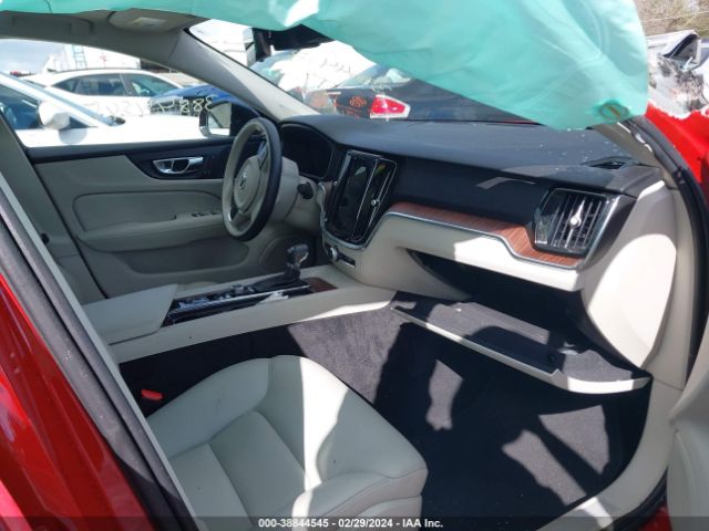 7JR102TZ4MG109313 Volvo S60 T5 Momentum