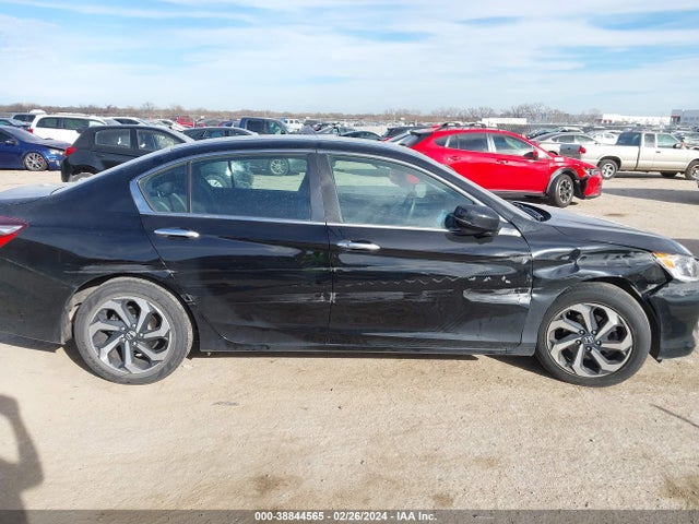 Honda ACCORD EX 2017 1HGCR2F06HA167783 Image 17