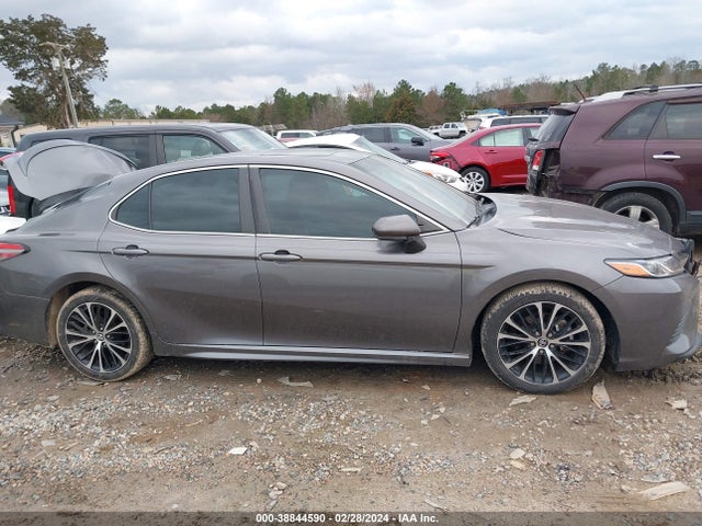 Toyota CAMRY SE 2018 4T1B11HK4JU013485 Image 13