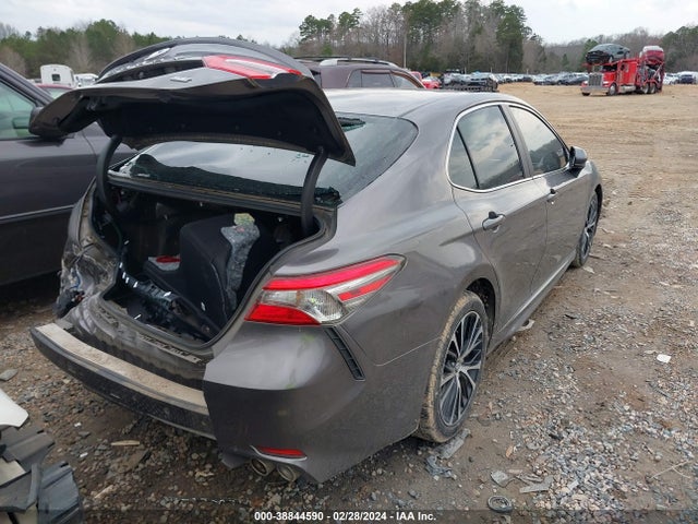 Toyota CAMRY SE 2018 4T1B11HK4JU013485 Image 4