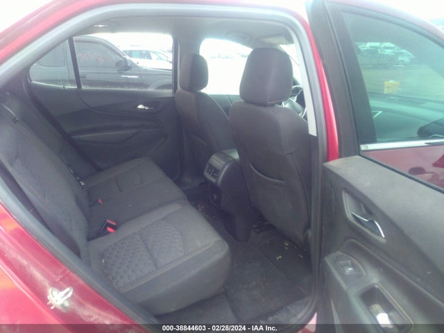 Chevrolet EQUINOX LT 2018 2GNAXSEV9J6264057 Image 8
