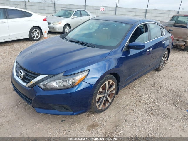 Nissan Altima 2.5 Sr 2017 1N4AL3AP3HC122621 Image 2
