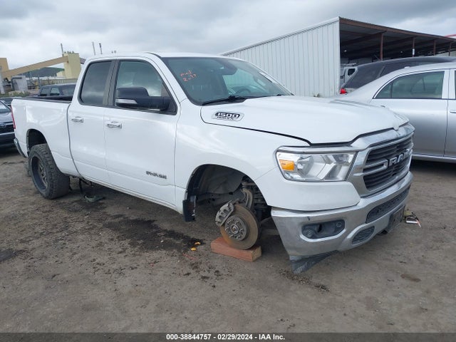 RAM 1500 Big Horn Quad Cab 4x4 6'4 Box 2020 1C6SRFBT2LN253389 главное изображение