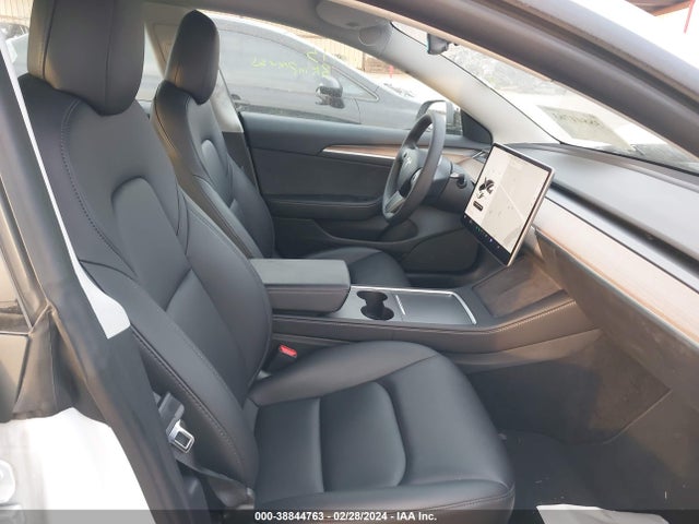 2022 TESLA MODEL 3 5YJ3E1EB3NF247567 Photo 4