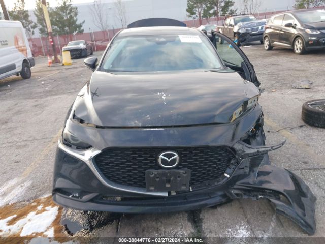 3MZBPAEM8KM104707 Mazda Mazda3 Premium Package