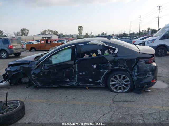 3MZBPAEM8KM104707 Mazda Mazda3 Premium Package