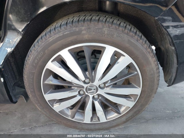 Honda FIT EX 2017 3HGGK5H71HM712809 Image 18