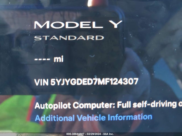 5YJYGDED7MF124307 Tesla Model Y Standard Range Rear-wheel Drive