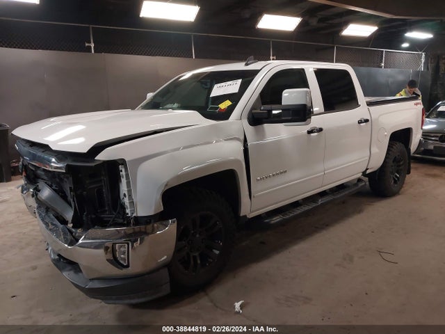 Chevrolet Silverado 1500 1lt 2017 3GCUKREC4HG487990 Image 2